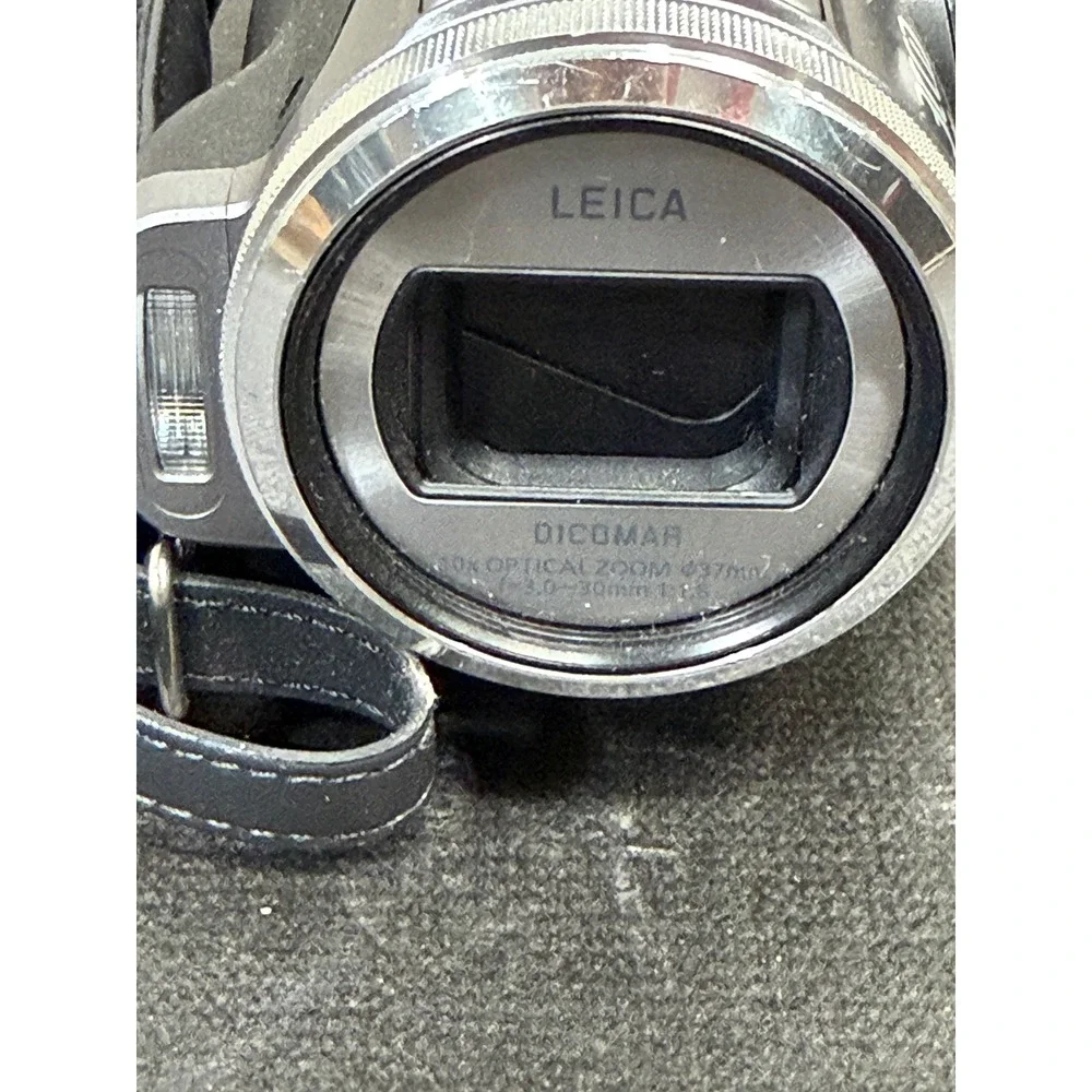 Panasonic HDC-SD9 3CCD HD Camcorder Leica Lens UNTESTED AS-IS Parts Repair